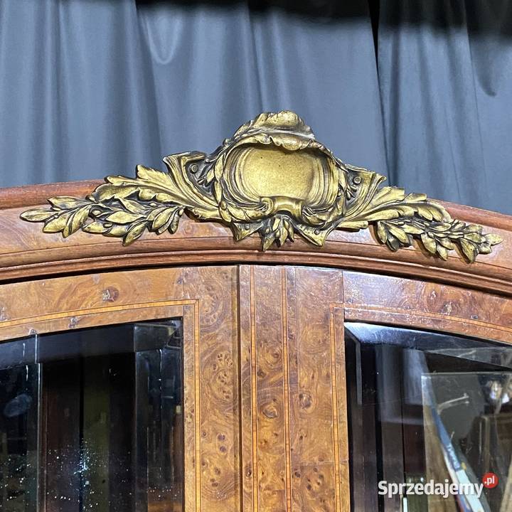 Antyczny kredens salonowy z nadstawką XIXXX w Budno
