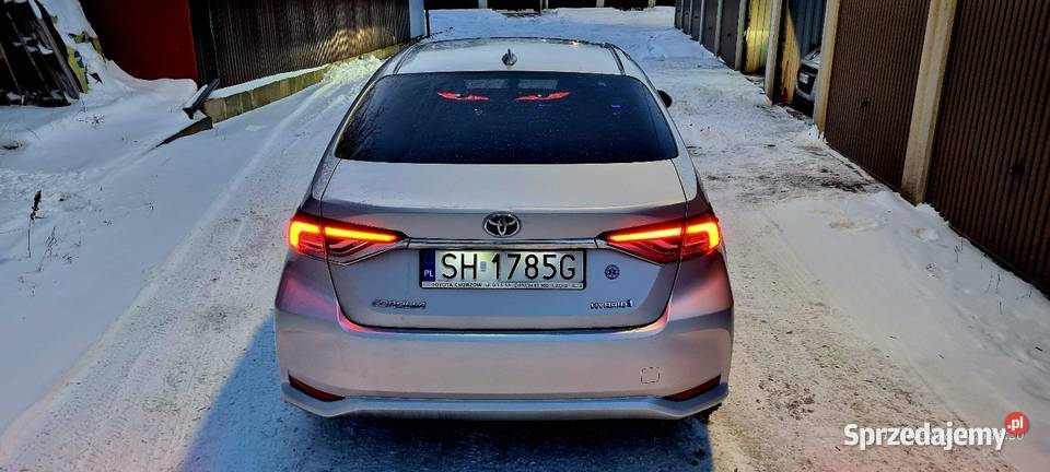 Toyota Corolla 18 hybryda na gwarancji Corolla Świętochłowice sprzedam