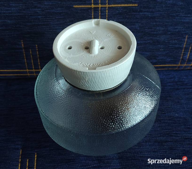 Duża lampa garażowa naścienna skośna 2