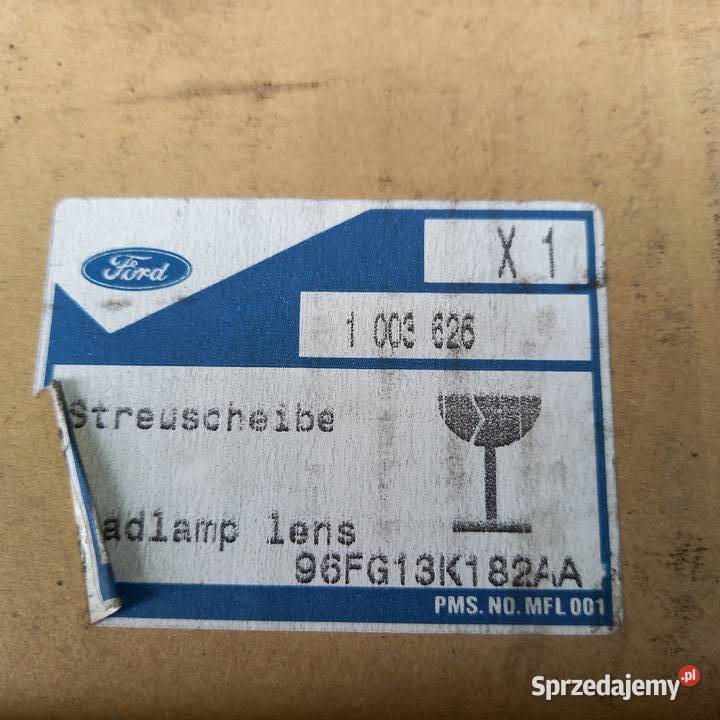 100362696FG13K182AA Klosz lewej lampy FIESTA osobowe Lampy przednie Kraków sprzedam