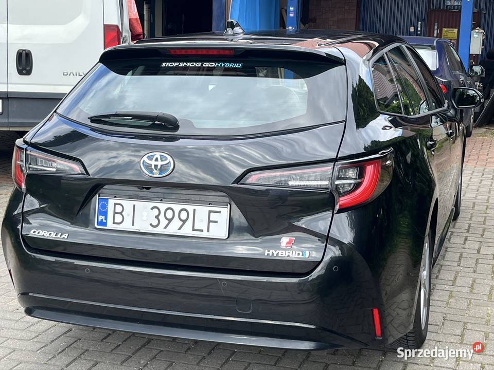 Corolla hybrid 18 gniazdo USB Białystok sprzedam
