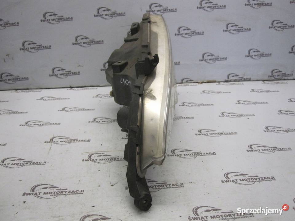 HYUNDAI i40 12r halogen lewy przód 922013Z010 Lampy przednie Kielce