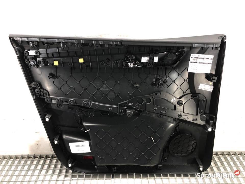 BOCZEK DRZWI PRAWY PRZÓD SKODA KAROQ Hatchback osobowe podkarpackie
