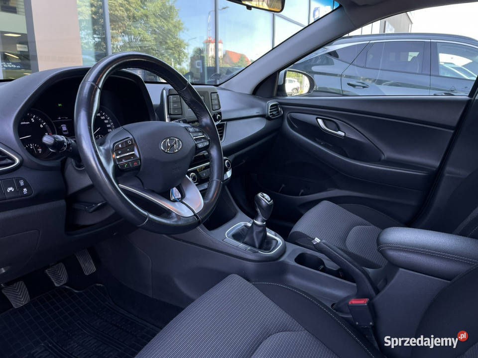 Hyundai i30 14 MPI 100 Classic Salon Polska czujnik zmierzchu sprzedam