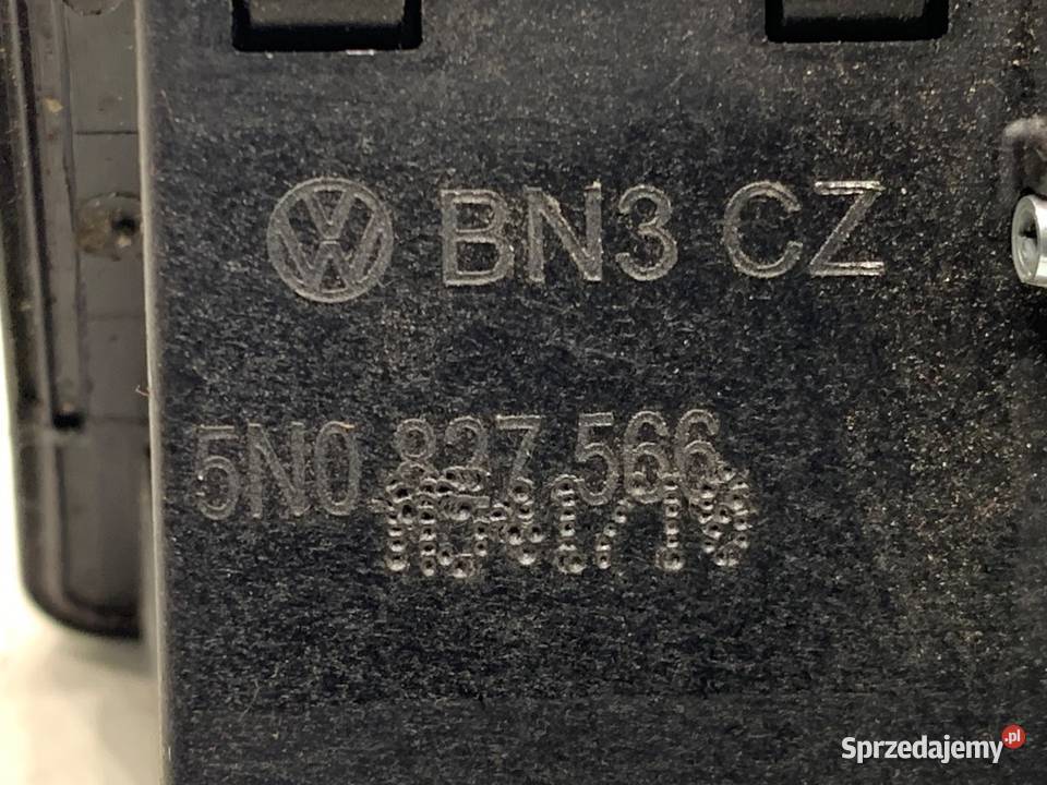 KLAMKA KLAPY TYŁ VW TOURAN 5N0827566 Minivan podkarpackie sprzedam