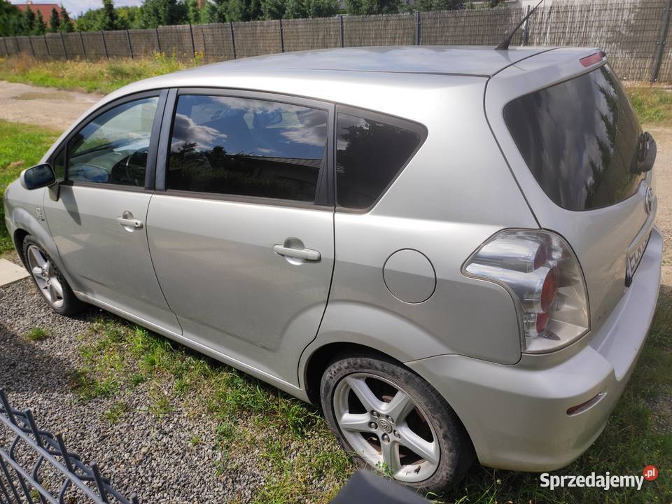 Toyota Corolla Verso użytkowana 18 lat 122006 Łask