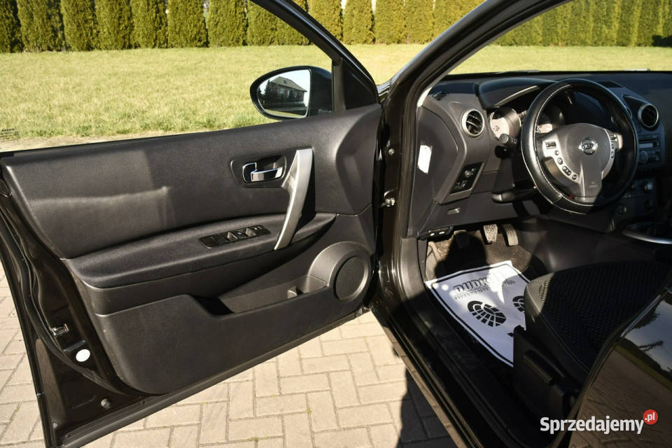 Nissan Qashqai2 20BENZ Panorama DachKlimatr 2 immobilizer Kutno