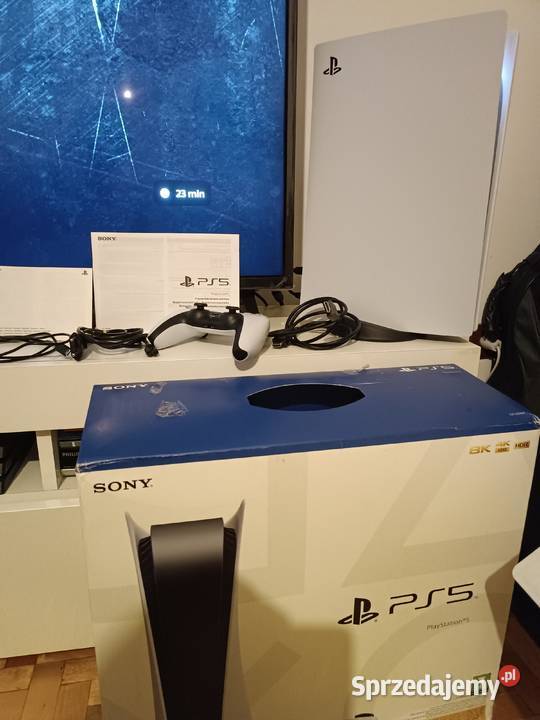 Konsola Playstation 5 stan komplet z pudełkiem Libiąż