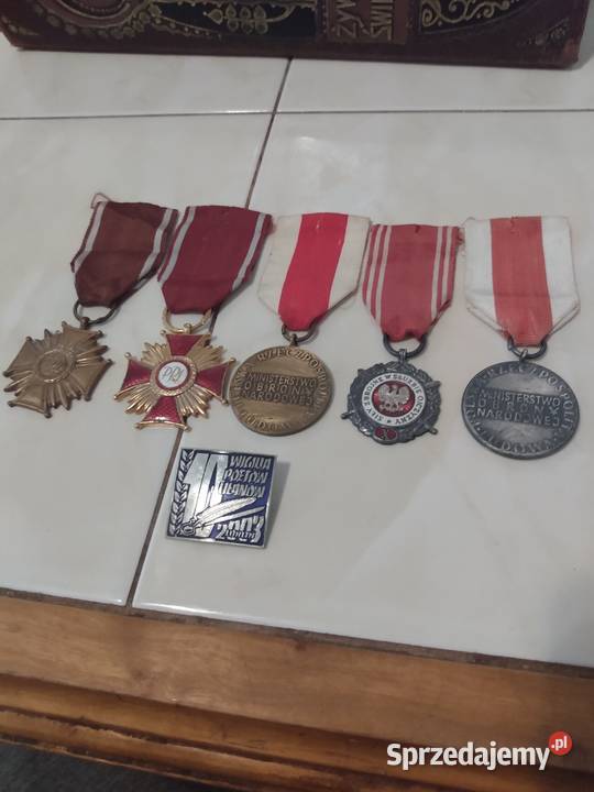 Odznaczenia i medale PRL