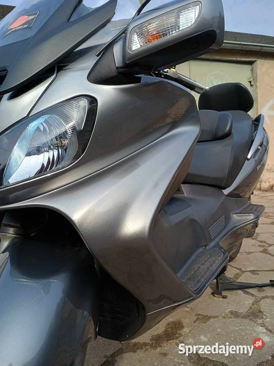 Suzuki Burgman 650 świeże foty Rok produkcji 2009 Łódź