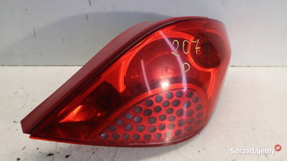 LAMPA PRAWA TYŁ PEUGEOT 207 HB osobowe