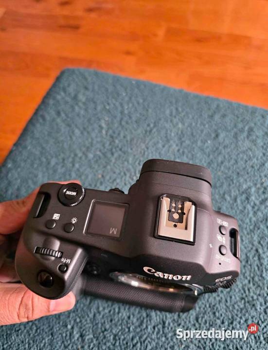 CanonEos R3 Mirrorless Camera Body Grabia