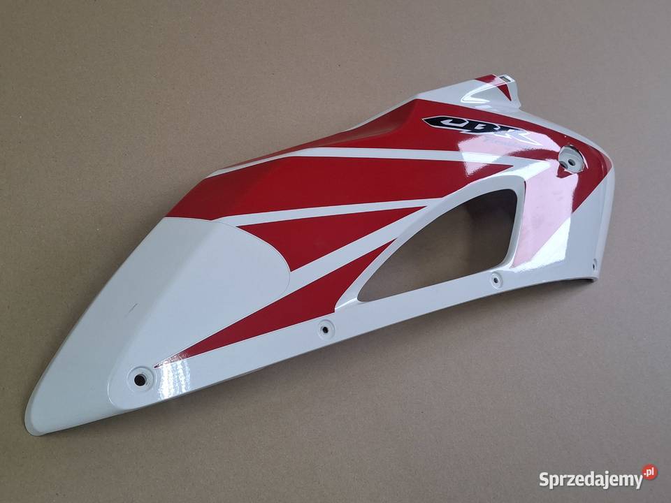 HONDA CBR1000RR BOCZEK PRAWY CZASZA CZACHA Bieleń