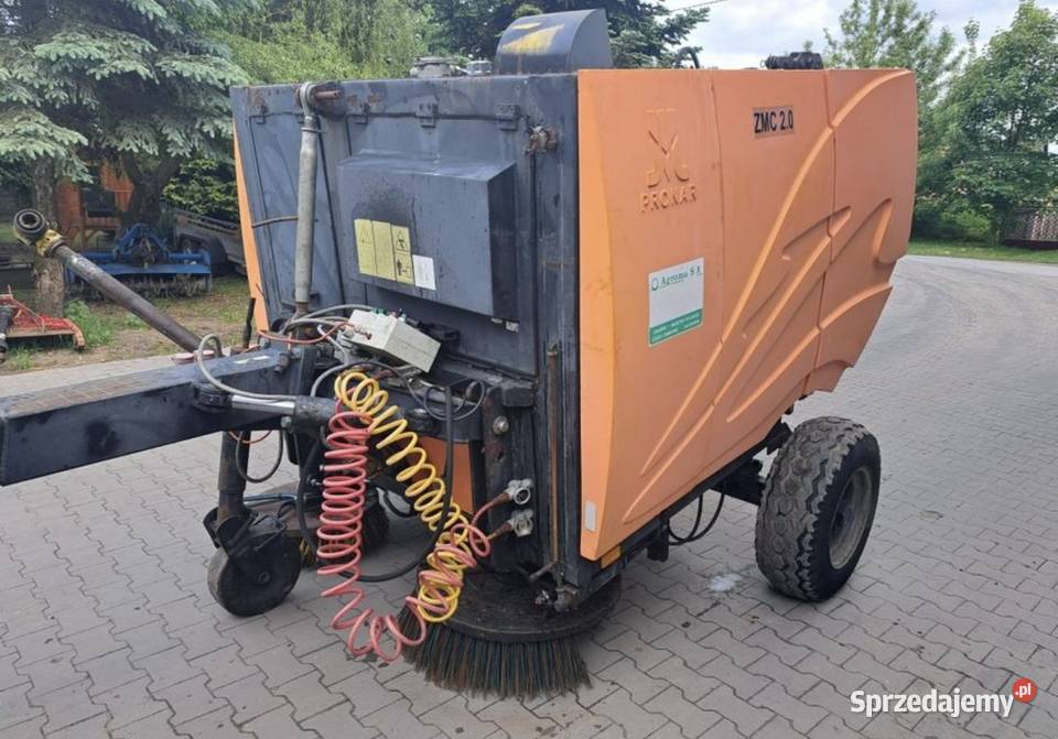 Zamiatarka uliczna drogowa Pronar ZMC 20 Sochaczew