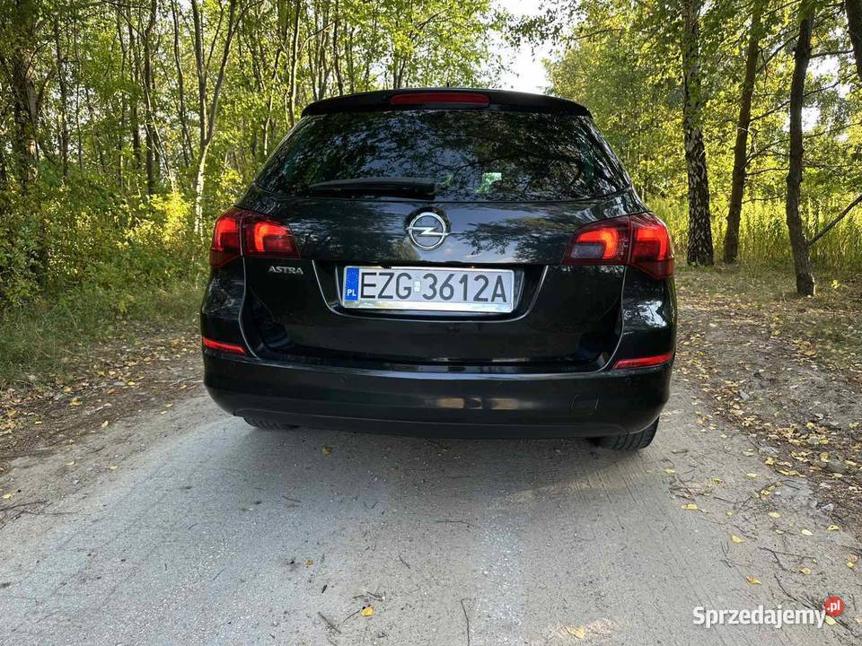 Opel Astra J Głowno