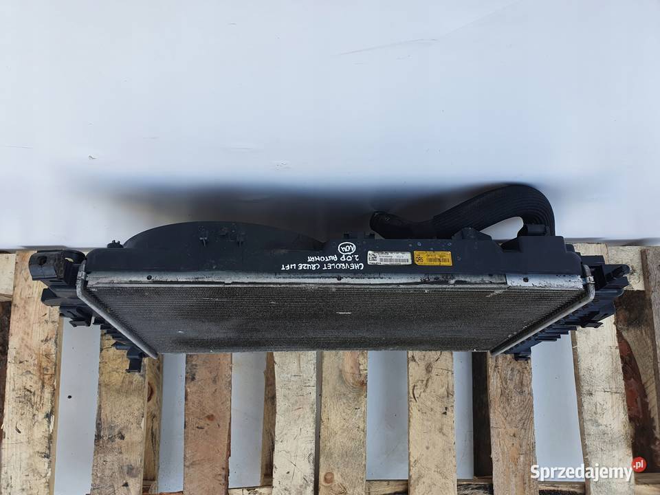 Cruze J305 20 D CHŁODNICA WODY WENTYLATOR sprzedam