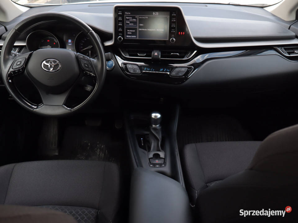 Toyota CHR 18 Hybrid asystent pasa ruchu Piaseczno