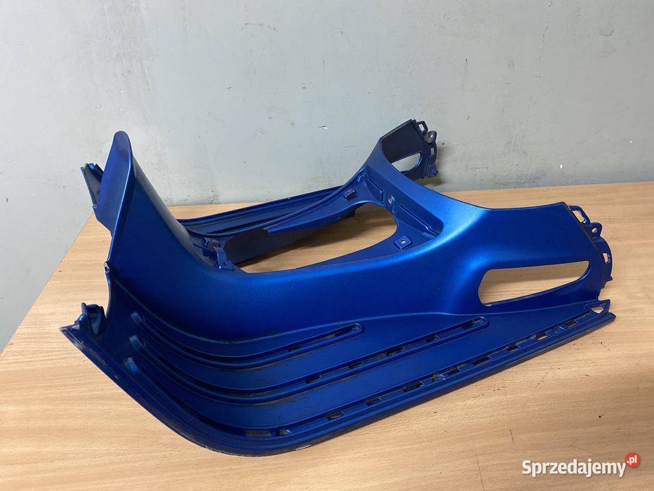 Podłoga PIAGGIO VESP GT GTS GTV owiewka pod nogi Poznań
