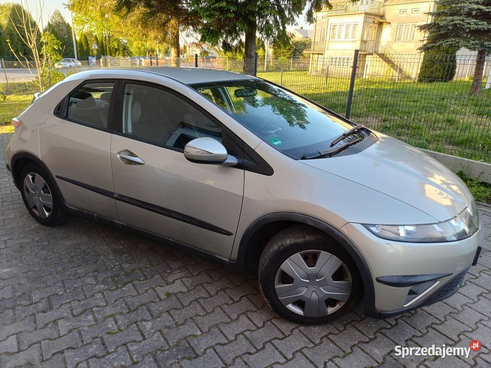Honda Civic VIII 2006R Benzyna 14 16V 100 Z 1400cm3 sprzedam
