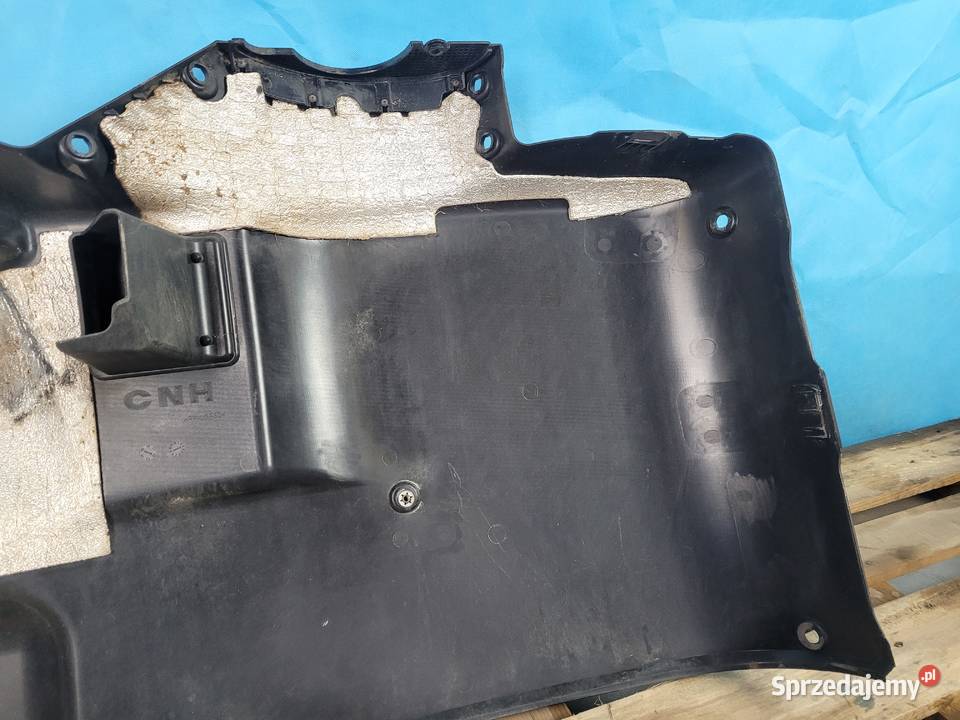 CASE IH PUMA 145 12r OBUDOWA TŁUMIKA WYDECHOWEGO Kolno