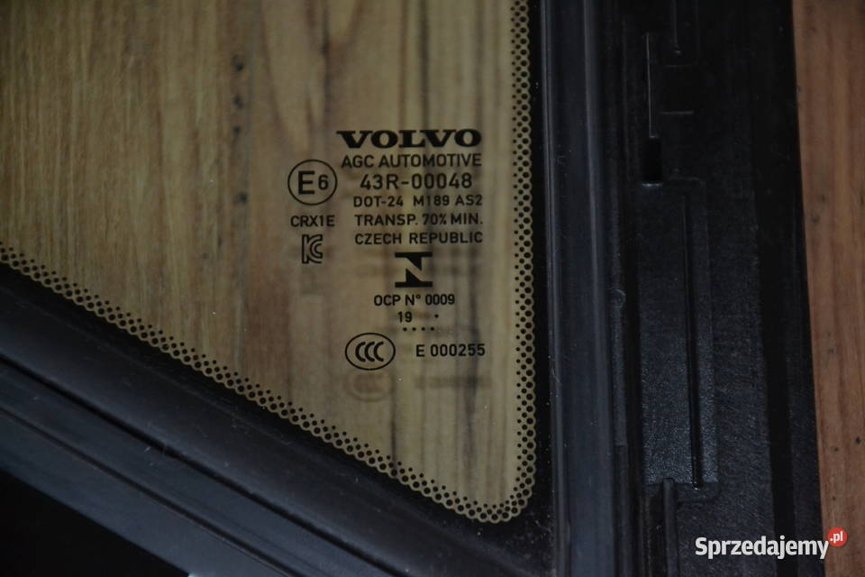 VOLVO XC40 szyba drzwi prawy tył mała trójkąt Lubliniec