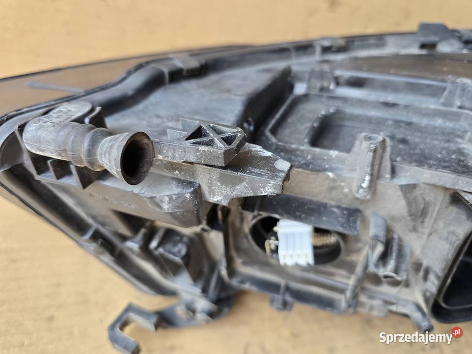 AUDI A4 B8 lampa reflektor przód przedni xenon lewe Legnica