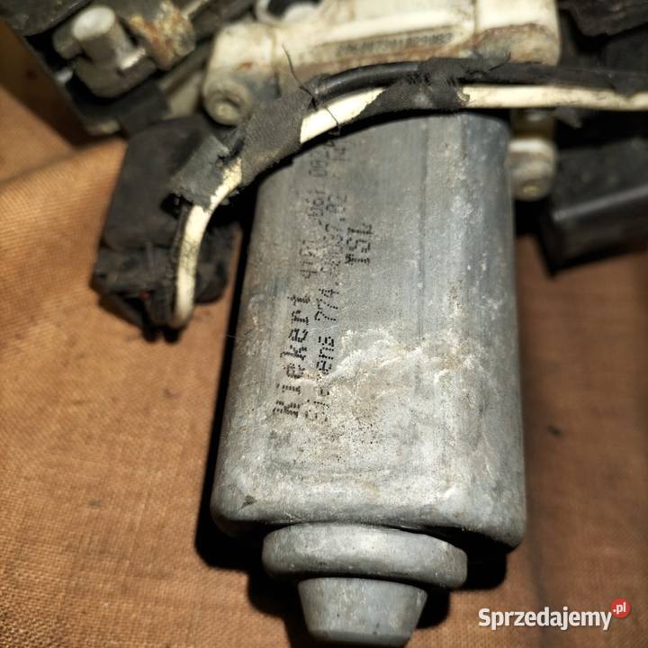 Zamek drzwi lewych tylnych SOFT CLOSE MIĘKKI Poręba