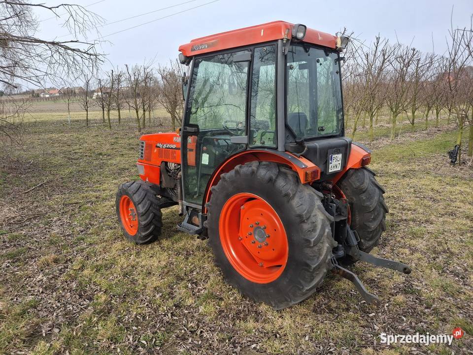 Ciągnik sadowniczy Kubota M8200 narrow Szamarzewo