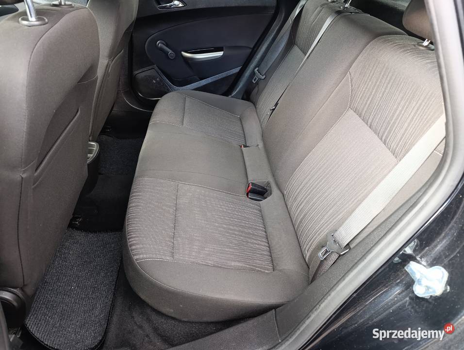 Opel Astra J 16 benzyna 2010r 5 drzwi udok śląskie Koziegłowy