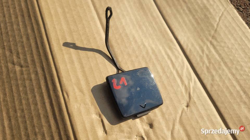 BMW 1 E87 ZAŚLEPKA HAKA ZDERZAKA TYL 51127117625 osobowe Ruda Śląska sprzedam