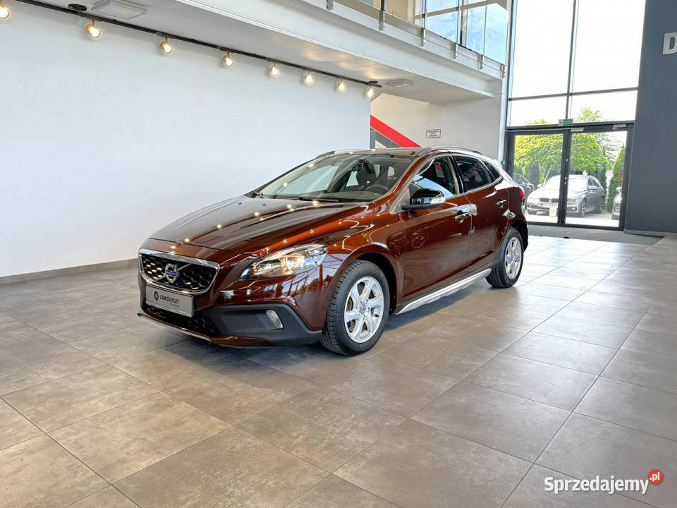 Volvo V40 Cross Country 20 T3 152 M6 2016 r