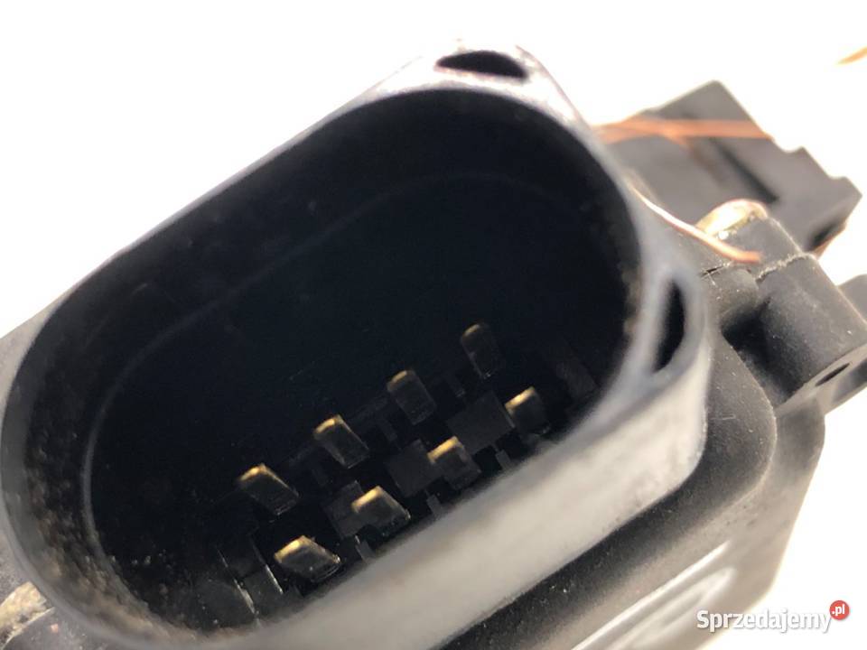 ZAMEK DRZWI LEWY PRZÓD VW GOLF IV Hatchback 9708