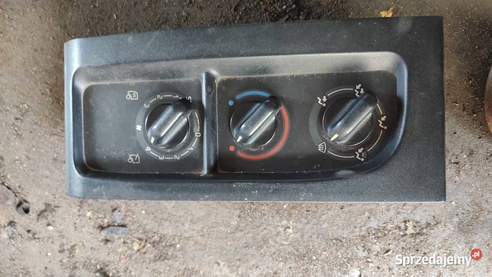 Panel nawiewu Renault Midlum wielkopolskie Książ Wielkopolski
