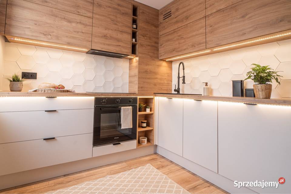 Mieszkanie 3 pokojowe SIKORNIK Rok budowy 1972 śląskie Gliwice