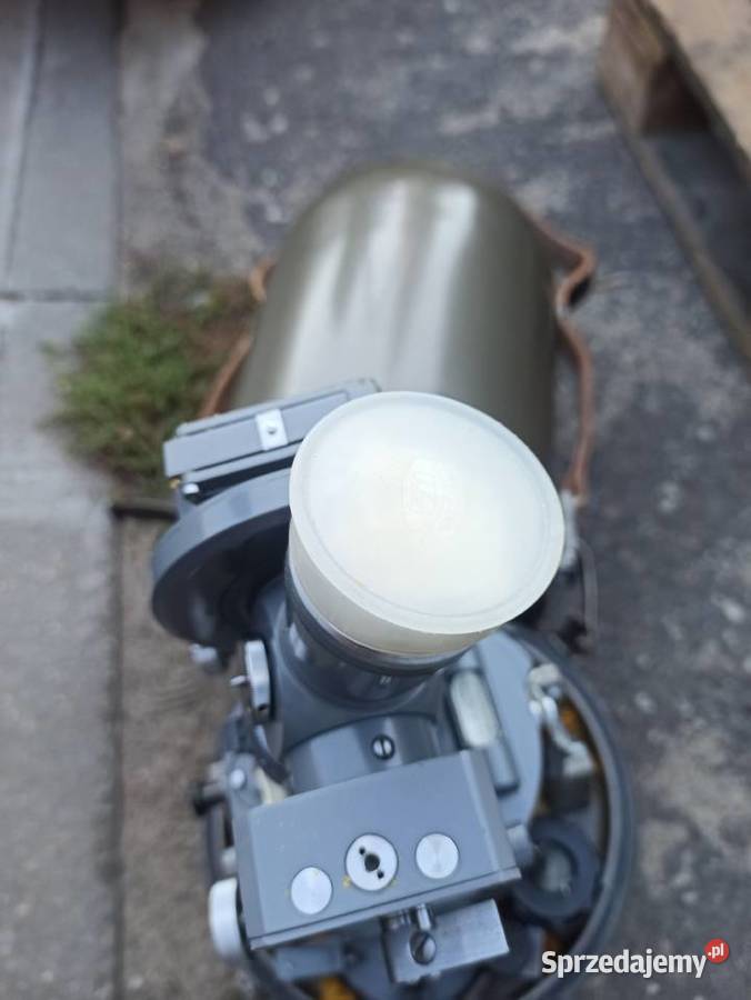Teodolit T6M w skrzyni kolekcjonerski Skierniewice