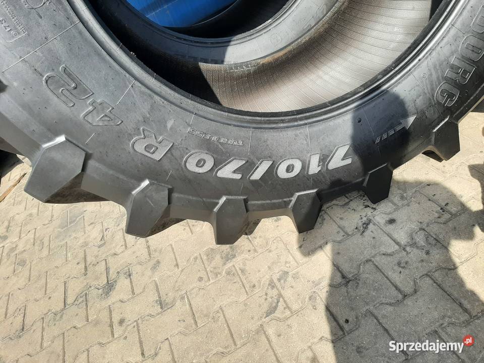 2x Opona używana rolnicza 71070R42 TRELLEBORG Zaścianki