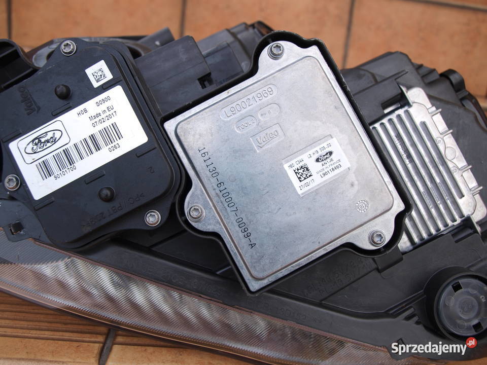 Ford C lampa prawa przód xenon Led 2015 2020r Oświetlenie Kalisz