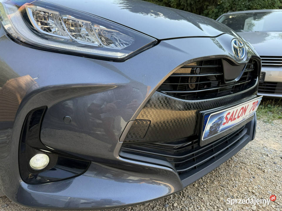 Toyota Yaris 15 Hybryda Kamera Cofania Stan