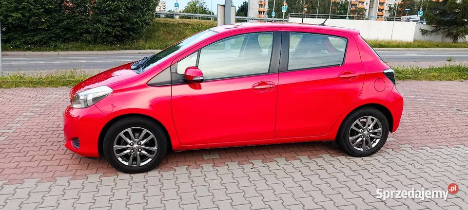 Toyota Yaris kamera cofania ładna radio Tychy