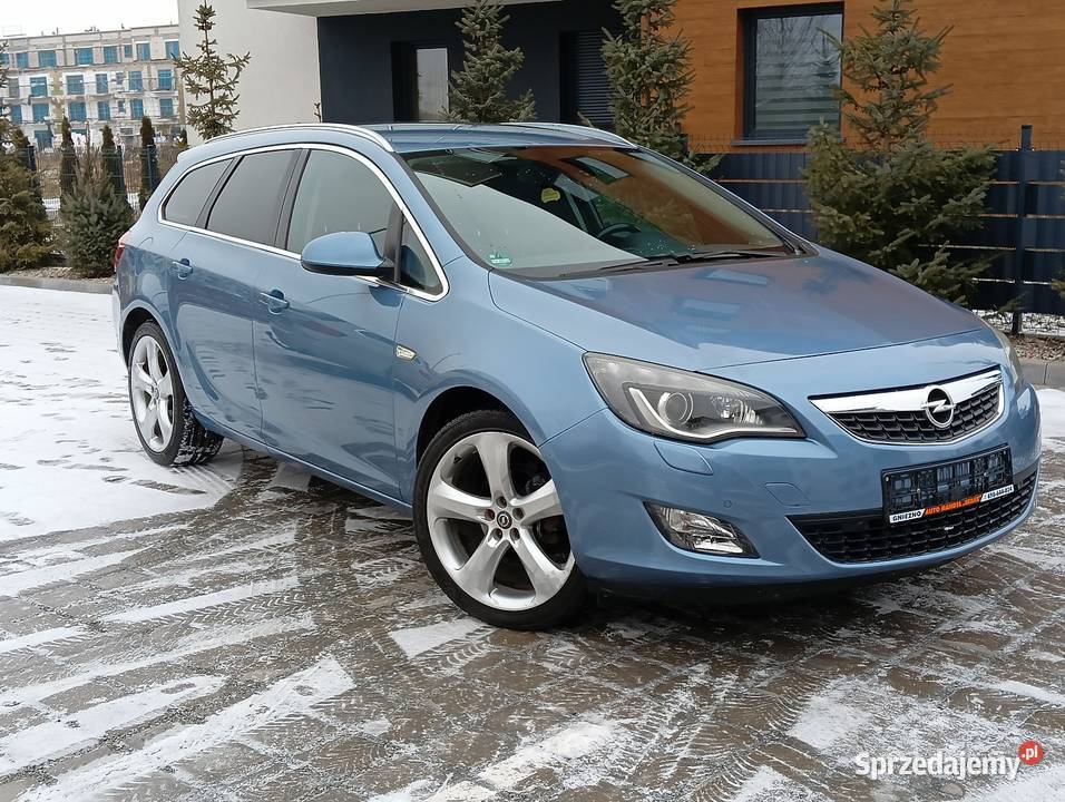 Opel Astra 14Turbo140 koni BixenonNawigacja Gniezno