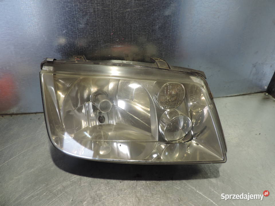 VW BORA LAMPA PRAWA PRZEDNIA małopolskie Nowy Sącz