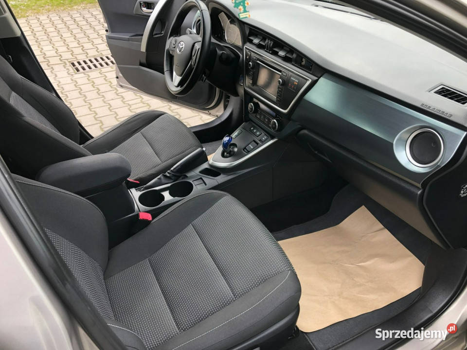 Toyota Auris 18 Hybryda Klimatronic Stan II 2012 Ostrowiec Świętokrzyski