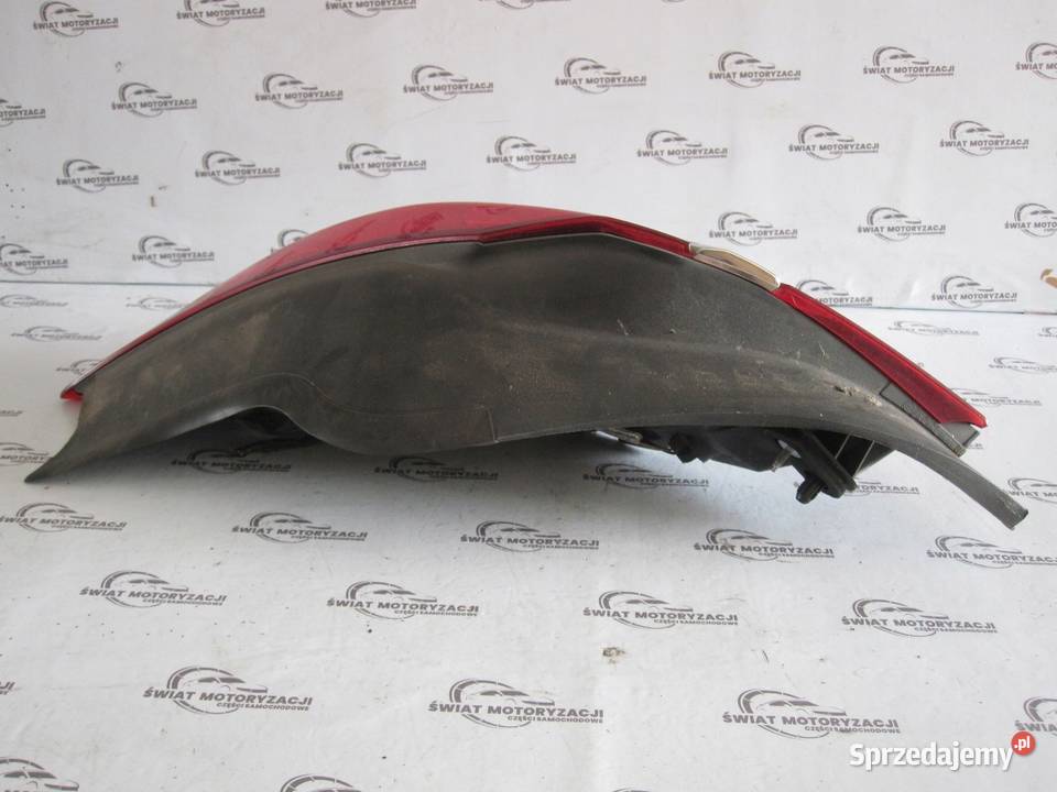 INSIGNIA A I LIFT 16r lampa prawa tył 21090418 Rok produkcji 2016