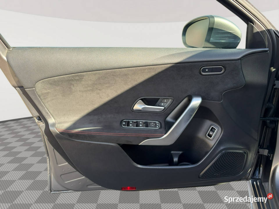 Mercedes A 200 WE2V846A 200 AMG Line 7GDCT asystent pasa ruchu Pępowo