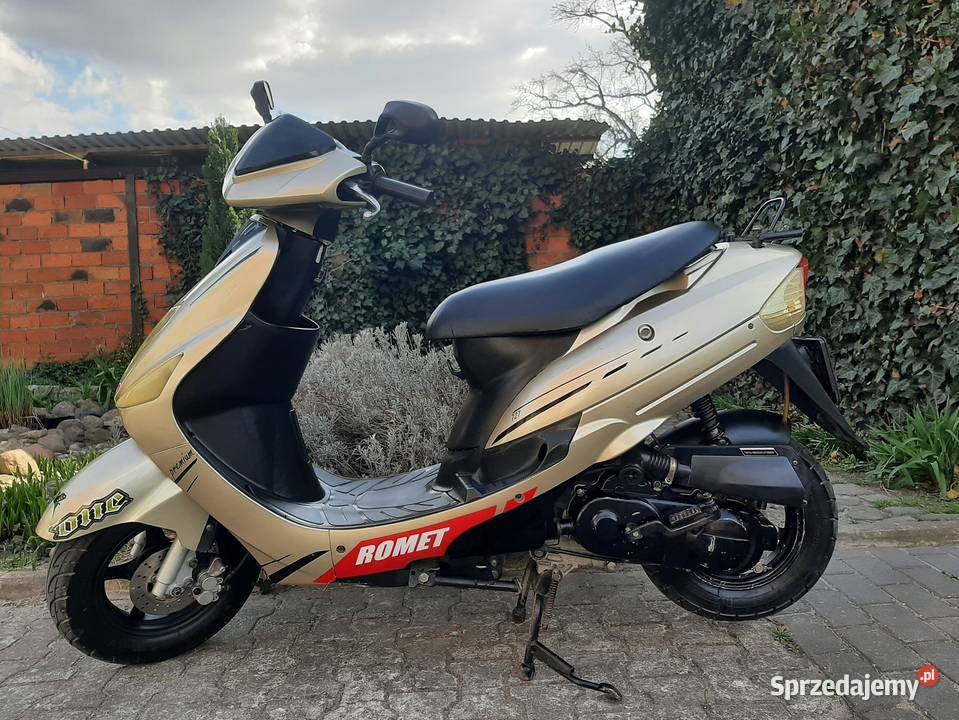 Ładny skuter Romet 727 PREMIUM 5080 4t 2013r 49cm3 Tuczno