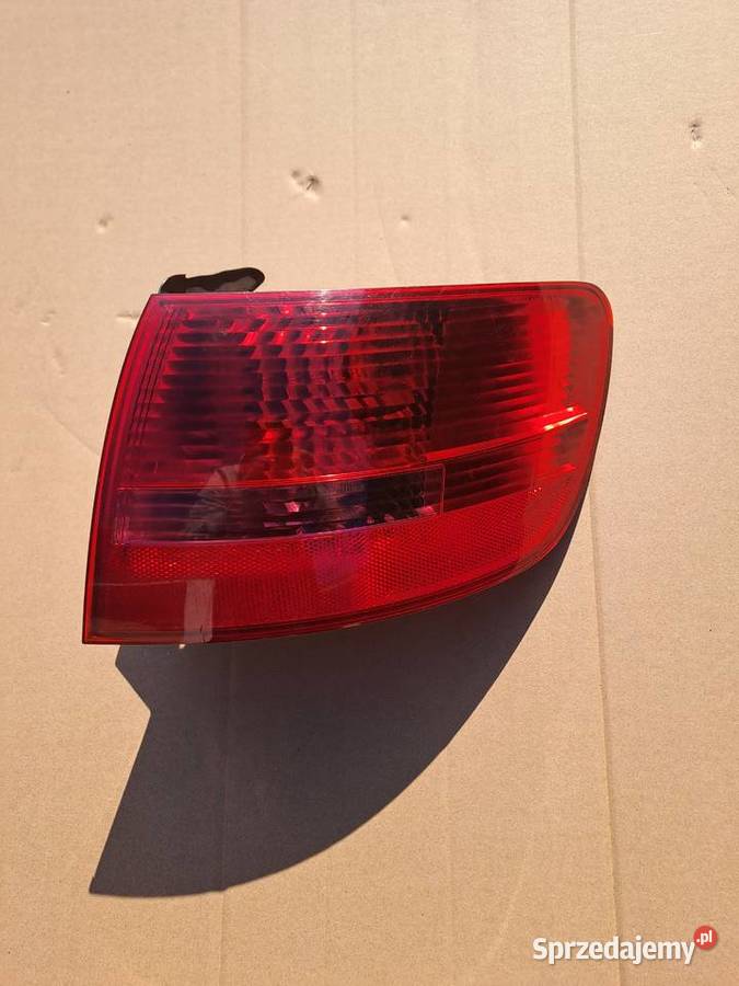 Lampa prawy tył Audi A6 C6 Kombi w błotnik prawe świętokrzyskie Starachowice sprzedam