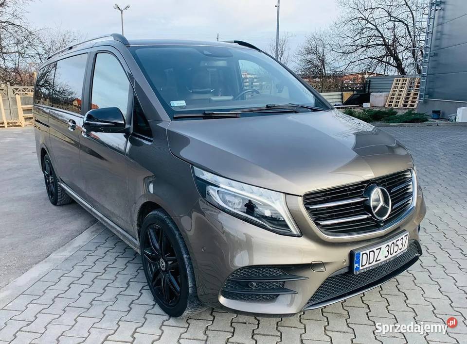TAXI BIZNESU 6 Pasażerów kierowca Mercedes V Warszawa