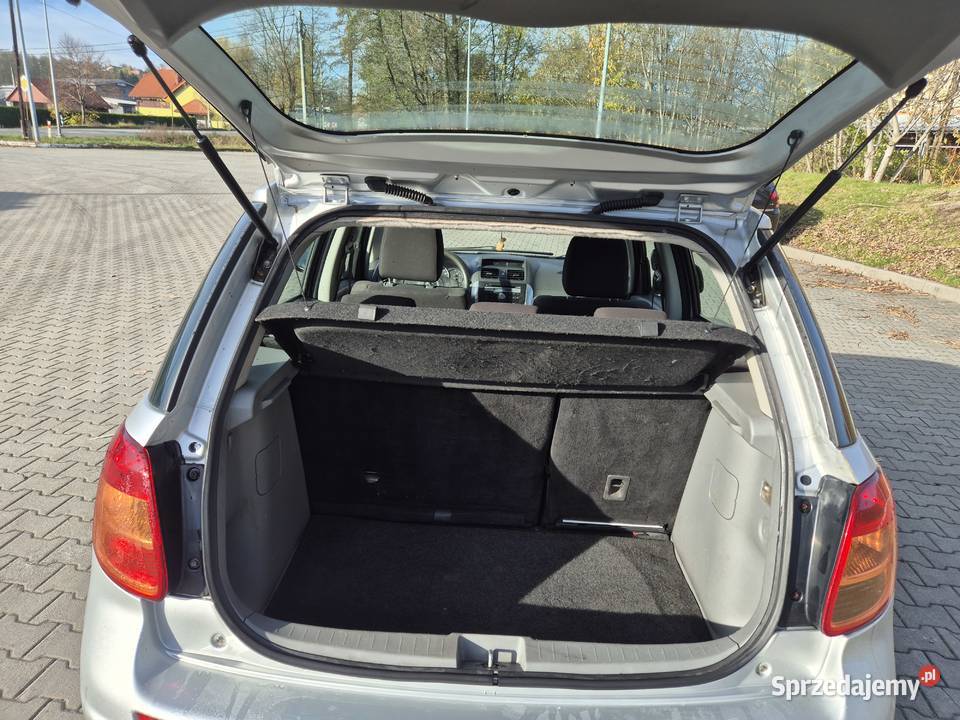 Suzuki SX4 165 15 benzyna 99 Nie zgnity Sprawny śląskie