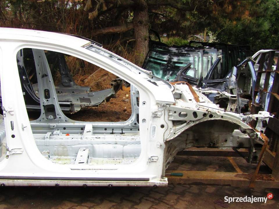 ĆWIARTKA PODŁUŻNICA PRAWY PRZÓD PRAWA PRZEDNIA Zestawy części blacharskich lubelskie