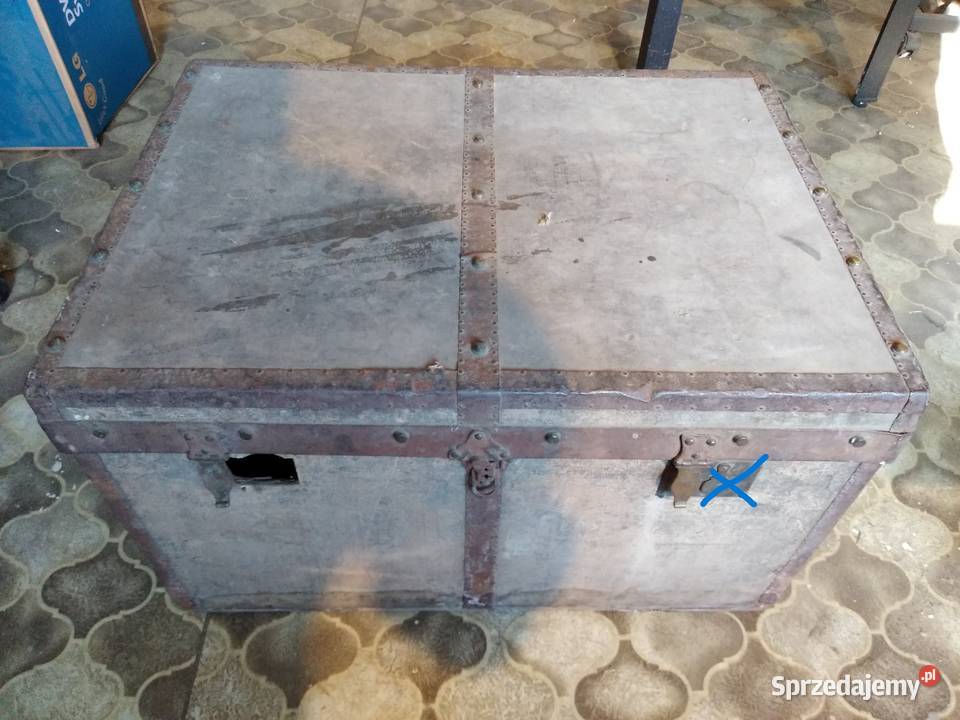 Stara zabytkowa skrzynia Moritz Madler Berlin Pozostałe Kolekcje Dąbrowa Górnicza